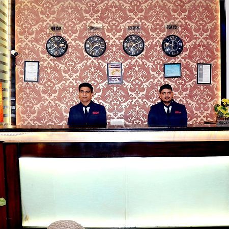 Hotel B.R. Inn Panipat Ngoại thất bức ảnh