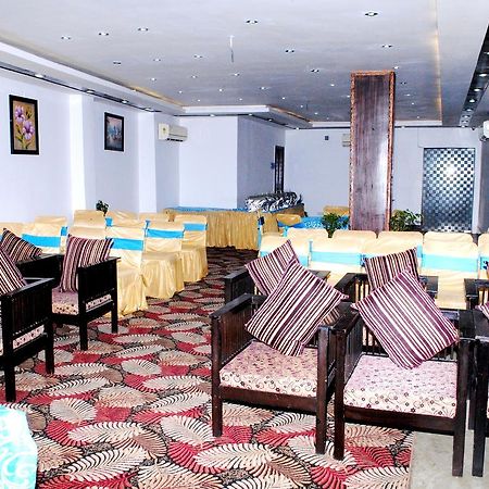 Hotel B.R. Inn Panipat Ngoại thất bức ảnh