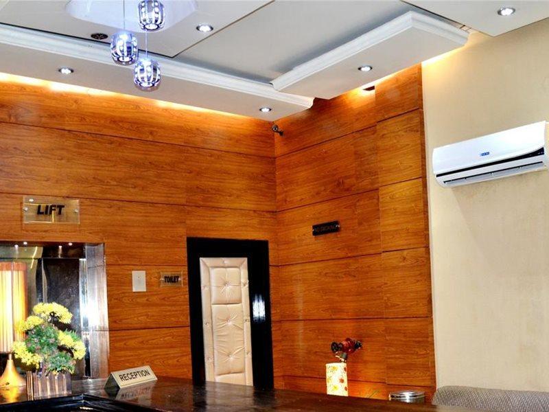 Hotel B.R. Inn Panipat Ngoại thất bức ảnh