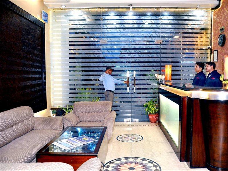 Hotel B.R. Inn Panipat Ngoại thất bức ảnh