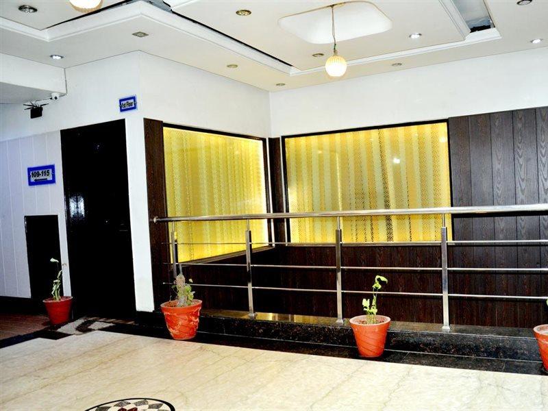 Hotel B.R. Inn Panipat Ngoại thất bức ảnh