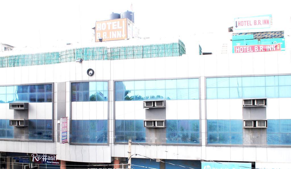 Hotel B.R. Inn Panipat Ngoại thất bức ảnh