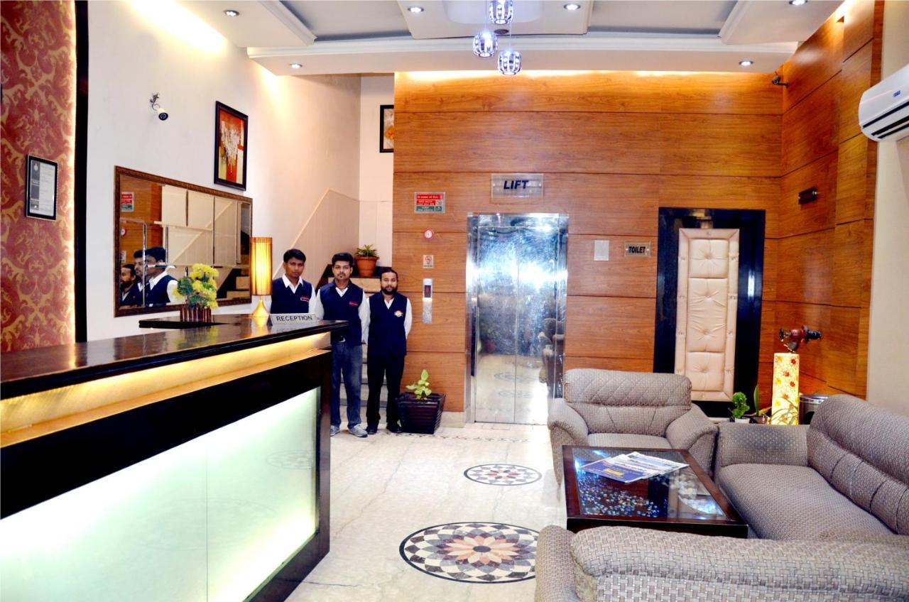 Hotel B.R. Inn Panipat Ngoại thất bức ảnh