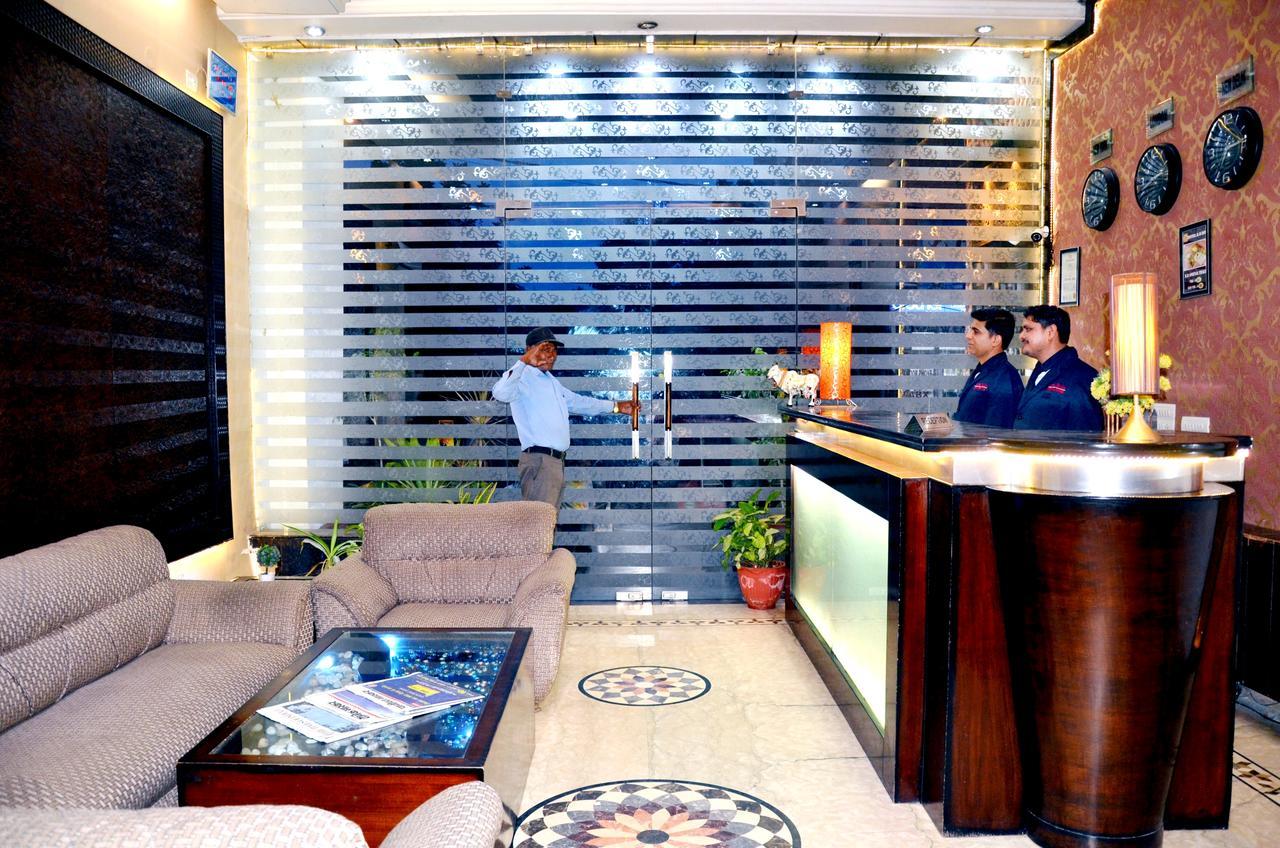 Hotel B.R. Inn Panipat Ngoại thất bức ảnh