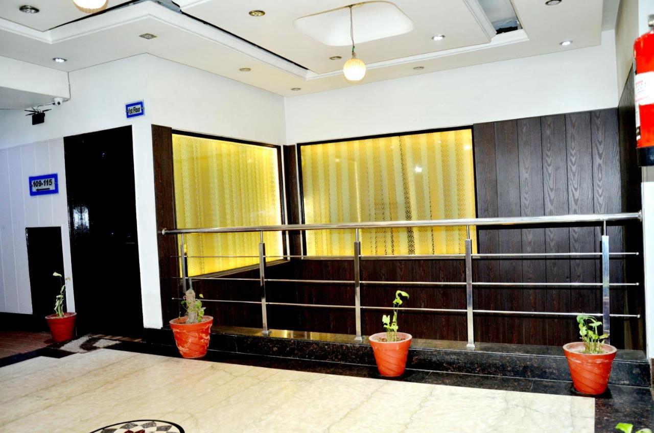 Hotel B.R. Inn Panipat Ngoại thất bức ảnh